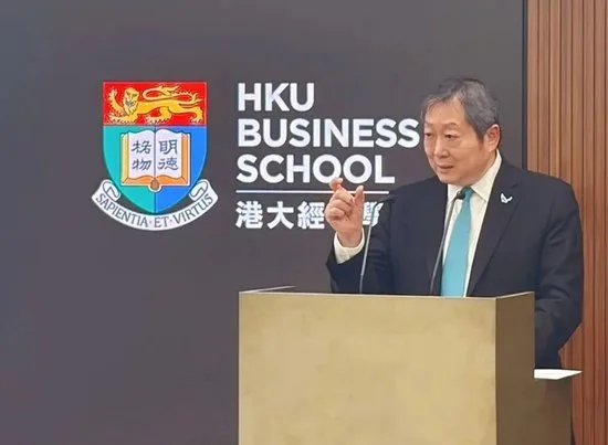 香港证监会主席黄天祐:内地企业占港股总市值近八成